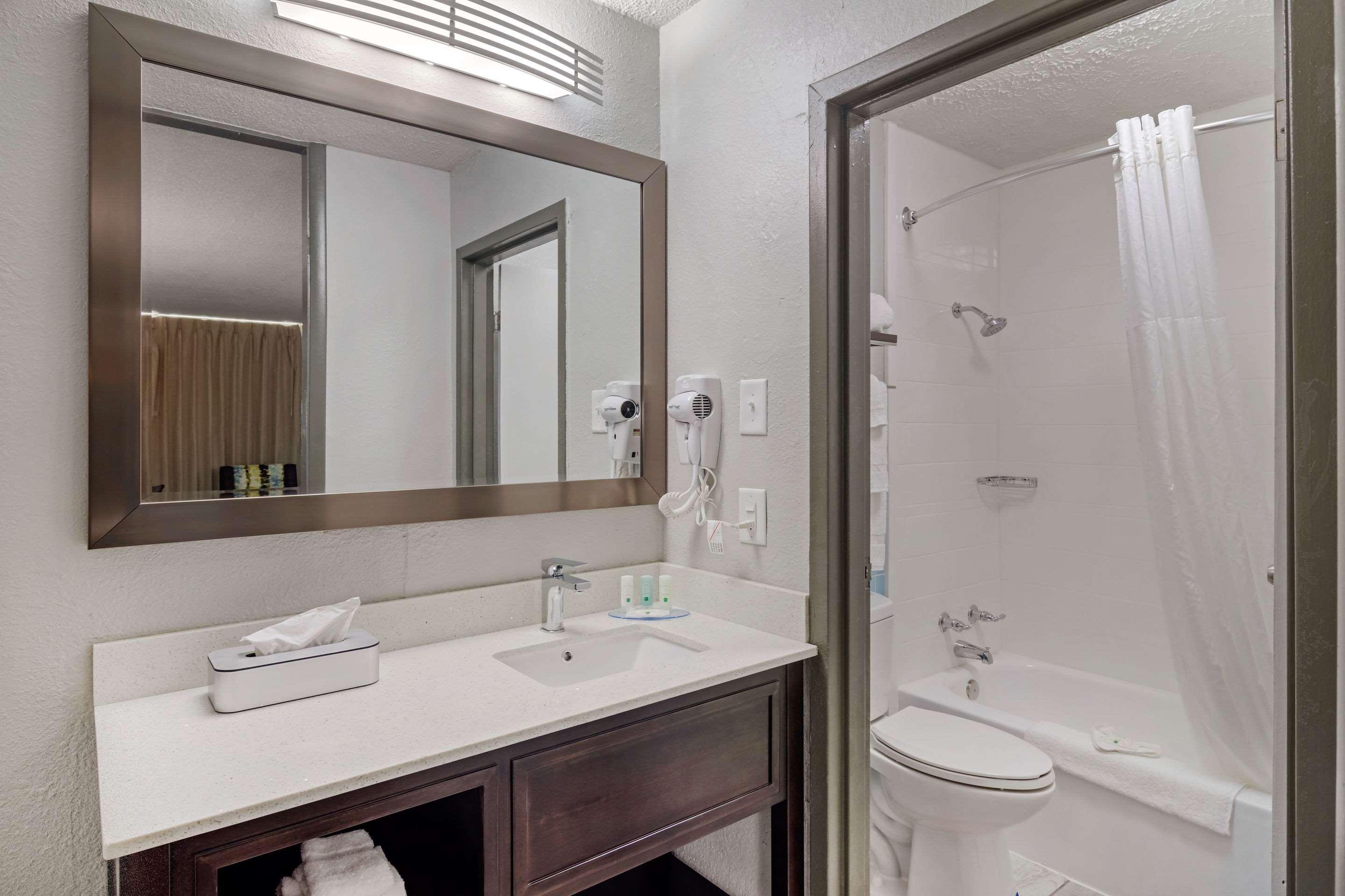 קרטרסוויל Quality Inn & Suites מראה חיצוני תמונה