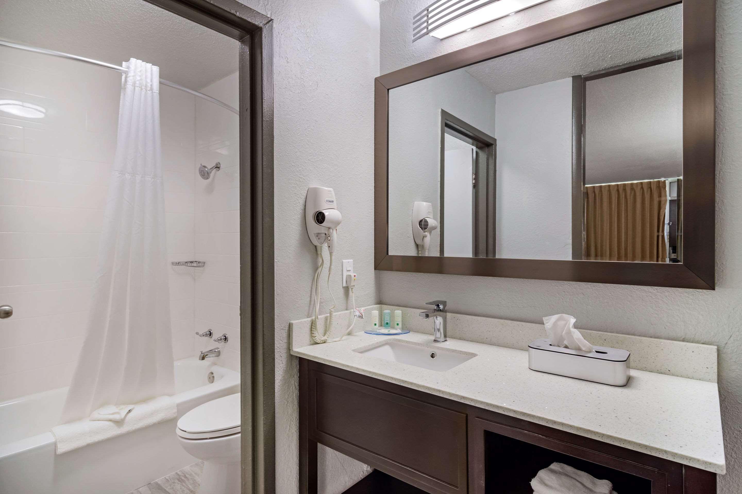 קרטרסוויל Quality Inn & Suites מראה חיצוני תמונה