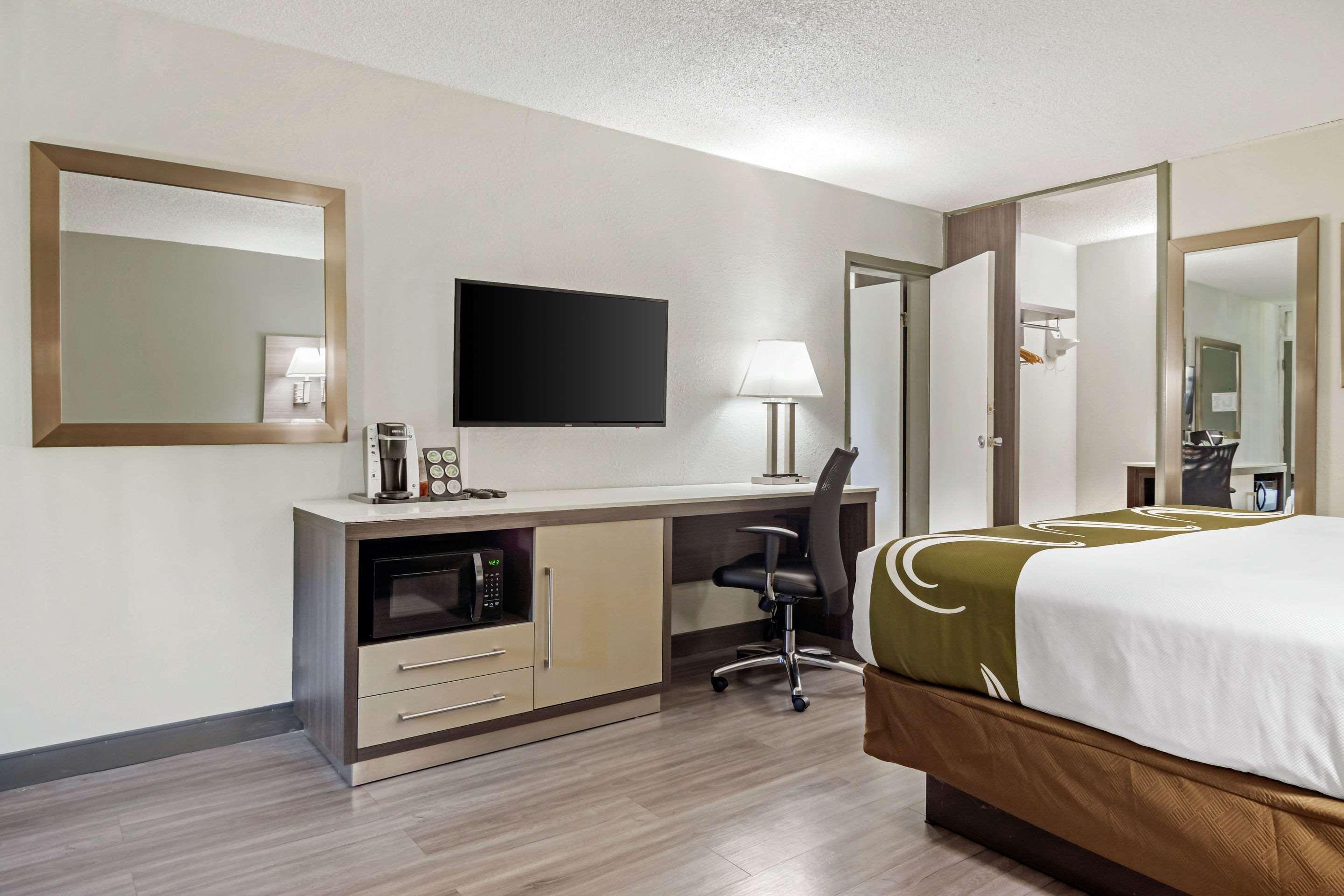 קרטרסוויל Quality Inn & Suites מראה חיצוני תמונה