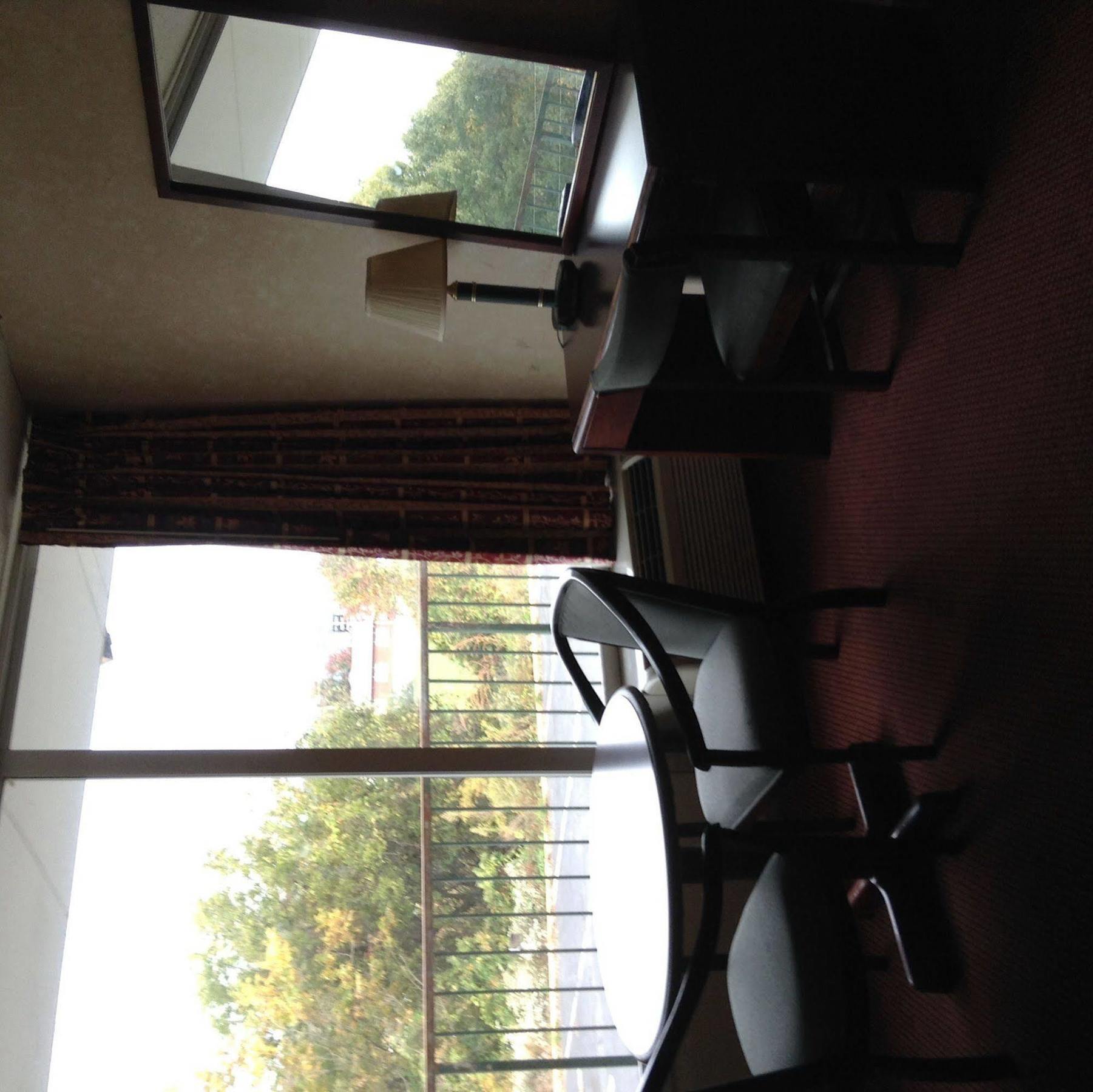 קרטרסוויל Quality Inn & Suites מראה חיצוני תמונה